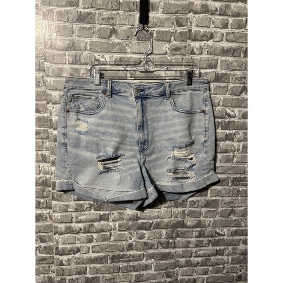 American Eagle Outfitters Pants - American Eagle Mom Short